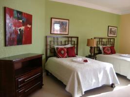 10 Bedroom Guesthouse - Montego Bay Cinnamon Hill Esterno foto